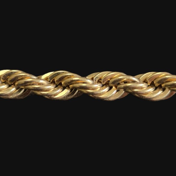 Vintage Monet Gold-Tone 30” Twisted Rope Chain Necklace Classic Timeless Signed - Picture 4 of 7